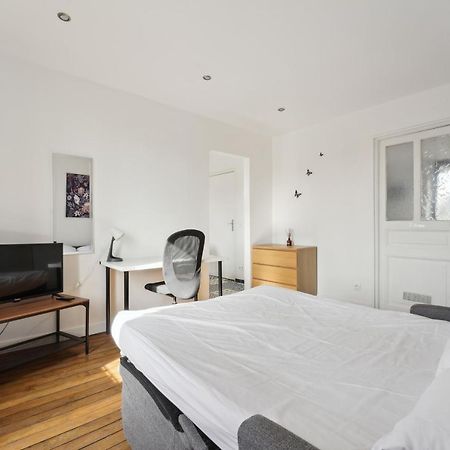 Budget Appart Avec Parking Au Centre-Ville Charleville-Mezieres Ngoại thất bức ảnh