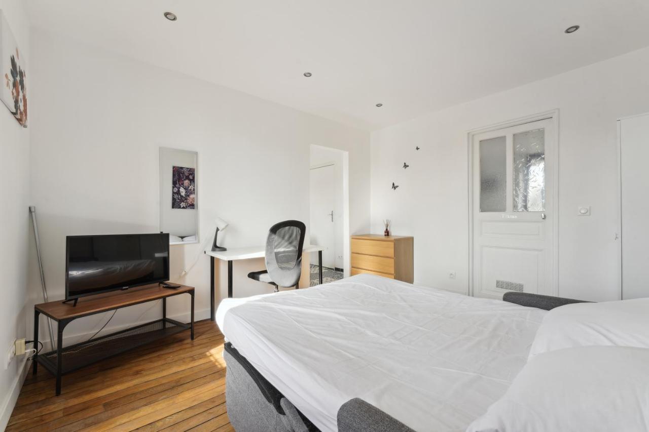 Budget Appart Avec Parking Au Centre-Ville Charleville-Mezieres Ngoại thất bức ảnh